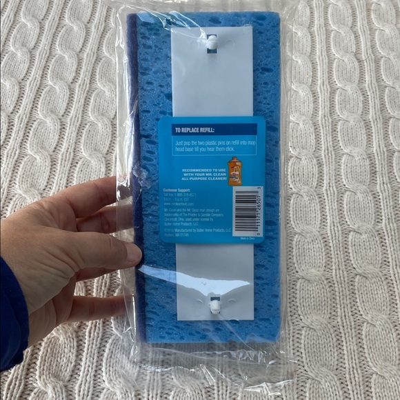 Mr. Clean 2016 Blue Sponge Mop w Scrubber Refill  2 plastic pins onto mop head - Picture 3 of 9